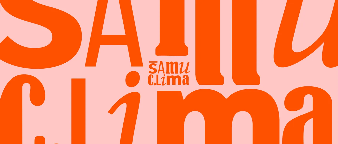 Logo Samu Clima em laranja sobre rosa, com letras gigantes ao fundo