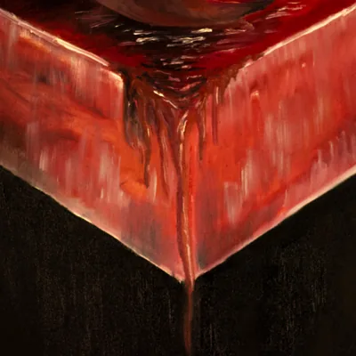 Detalhe de 'Sofrimento': sangue escorrendo da quina do bloco inferior